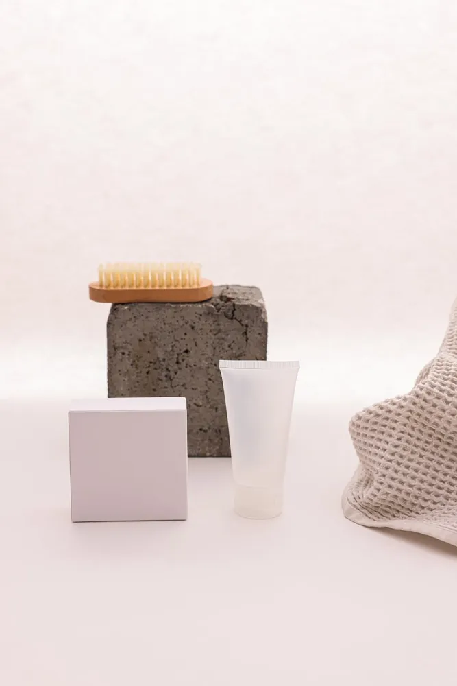 Skin Care for Dogs: Evaluating DIY Shampoos Against Store Brands